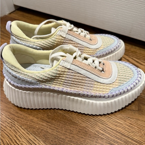 Dolce Vita Sneakers in Pastel Tones size 8 - Picture 8 of 11